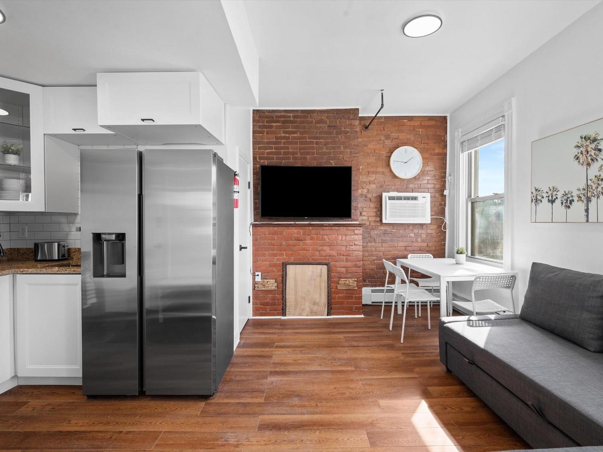 Apartment Shadyside, Pittsburgh, Modern And Bright 1 Bedroom Unit4 With Free Parking *