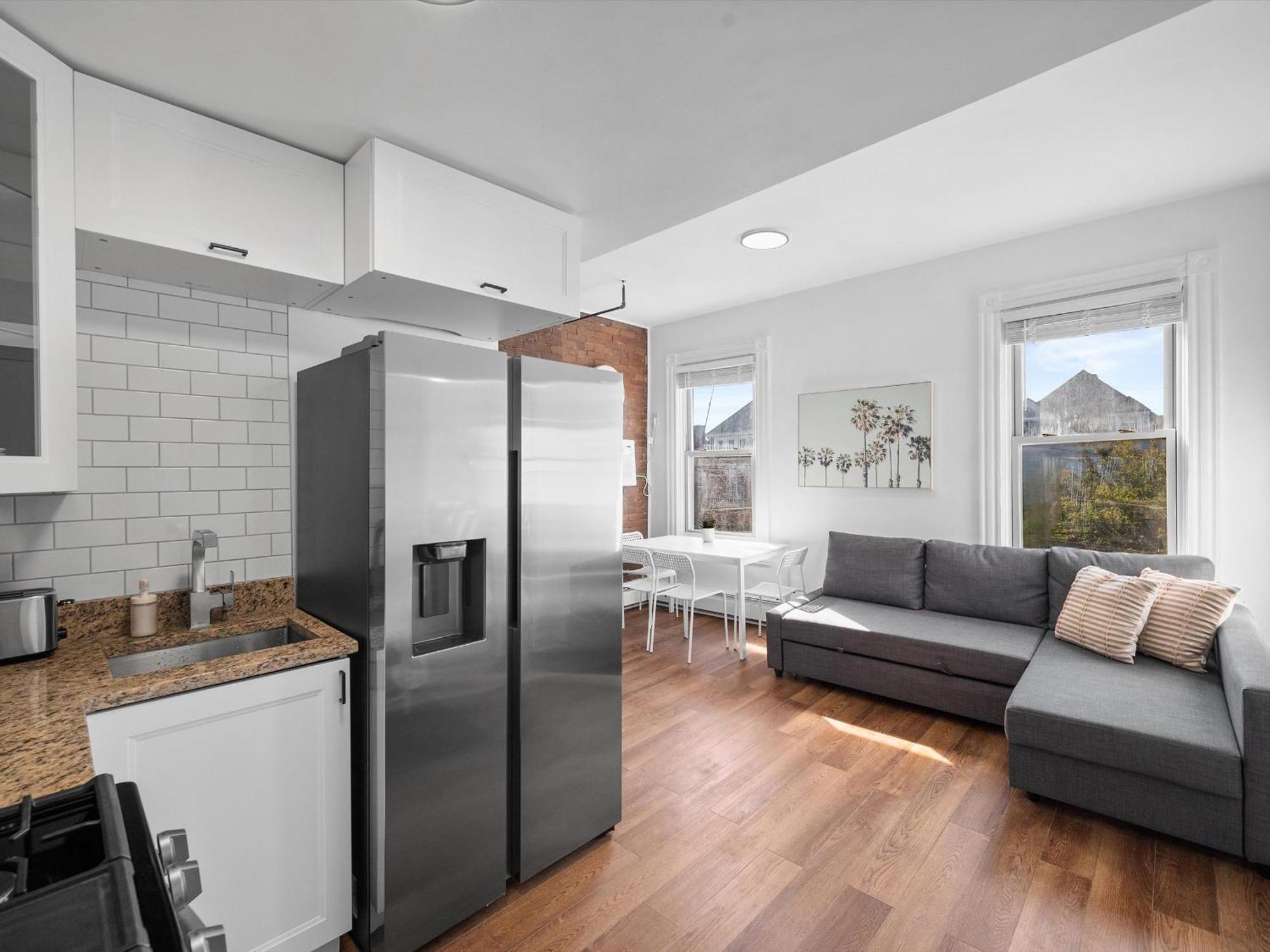 Shadyside, Pittsburgh, Modern And Bright 1 Bedroom Unit4 With Free Parking Apartment *